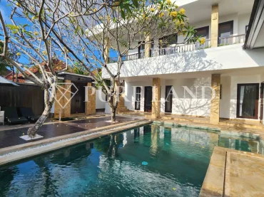 FB14002 4BR Luxury Residence Near the Airport