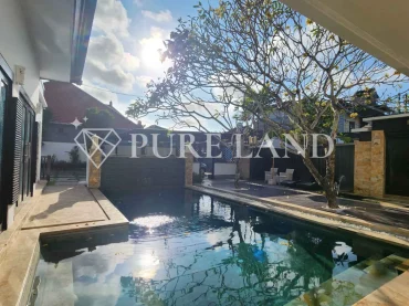FB14002 4BR Luxury Residence Near the Airport