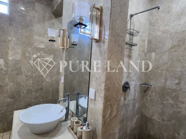 FB14002 4BR Luxury Residence Near the Airport