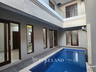 3BR Luxurious Residence in Sanur