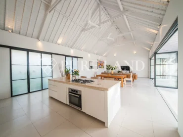 LB01005 3BR Turnkey Villa with spacious garden in Canggu