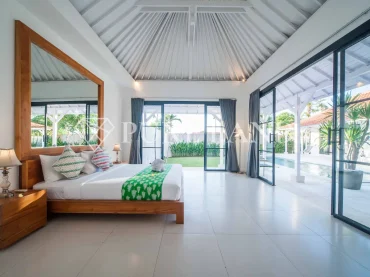 LB01005 3BR Turnkey Villa with spacious garden in Canggu