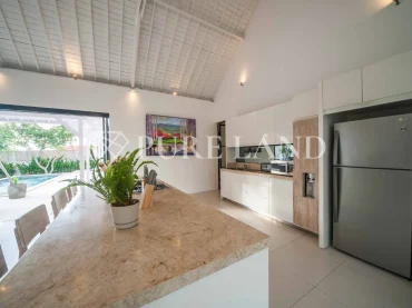 LB01005 3BR Turnkey Villa with spacious garden in Canggu