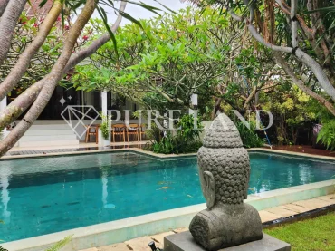 LB01006 4+2BR Grand Tropical Villa in Buduk, Canggu