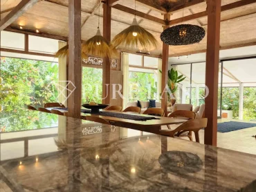 LB01006 4+2BR Grand Tropical Villa in Buduk, Canggu
