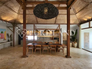 LB01006 4+2BR Grand Tropical Villa in Buduk, Canggu