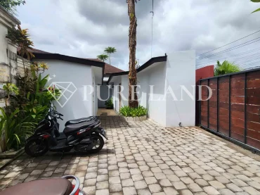 LB01006 4+2BR Grand Tropical Villa in Buduk, Canggu