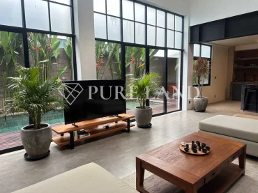LB01007 3BR Classy Loft Villa in Central Canggu