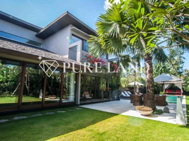 LB02001 4BR Luxurious Villa in Seminyak