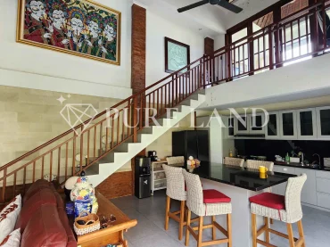 LB03010 3BR Absolute Beachfront Villa in Sanur