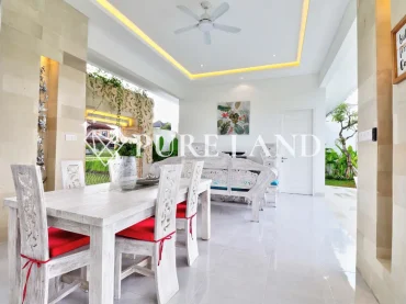 3BR Modern Villa with View in Ubud