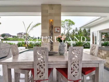 3BR Modern Villa with View in Ubud