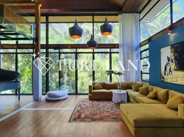 3BR Iconic Designer's Villa in Ubud