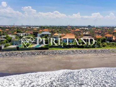 4BR Beachfront Paradise in Ketewel