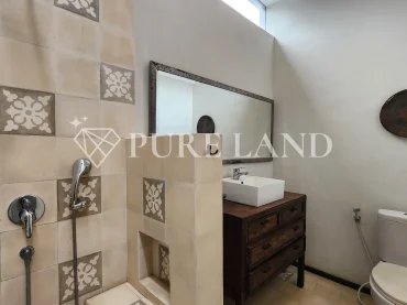 LB18001 2BR Enchanting Villa in Kedungu Beach