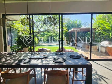 LB20002 5BR Luxury Villa in Padonan, Canggu