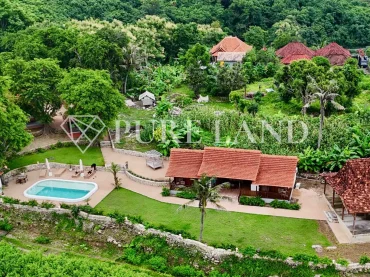 LB21001 5 Bedrooms Ocean View Villa in Nusa Penida