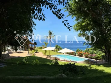 LB21001 5 Bedrooms Ocean View Villa in Nusa Penida