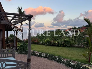 LB21001 5 Bedrooms Ocean View Villa in Nusa Penida