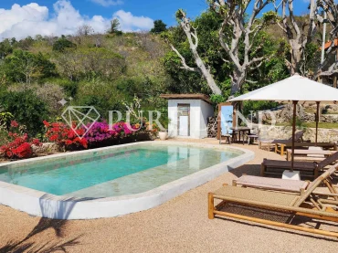 LB21001 5 Bedrooms Ocean View Villa in Nusa Penida
