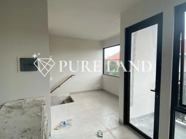 LR03005 3BR Brand New Modern Villa in Sanur