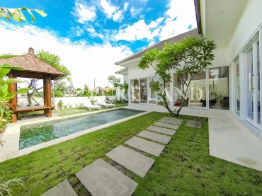 LR03013 2BR Villa with Ricefield view in Sanur